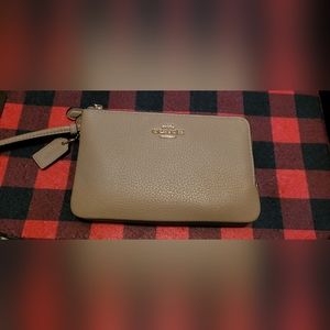 Coach wristlet wallet